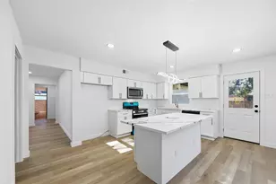 11004 Delford Cir, Dallas, TX 75228 - Photo 5