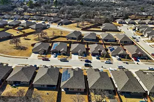 220 Abingdon St, Azle, TX 76020 - Photo 23