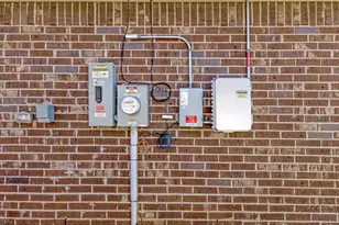 220 Abingdon St, Azle, TX 76020 - Photo 25