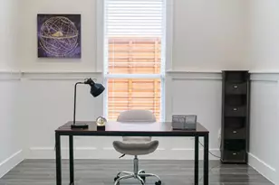 1846 Nomas St, Dallas, TX 75212 - Photo 17