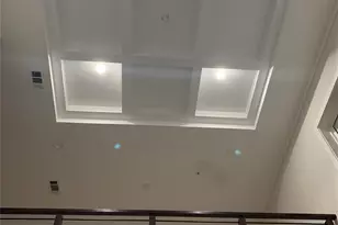 1846 Nomas St, Dallas, TX 75212 - Photo 9