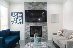 1846 Nomas St, Dallas, TX 75212 - Photo 17