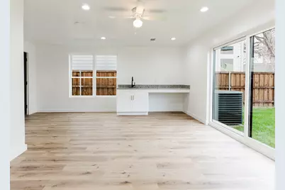 909 Bayonne Street, Dallas, TX 75212 - Photo 3