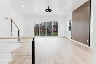 909 Bayonne St, Dallas, TX 75212 - Photo 11