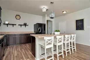 9101 Cranston Ct, Providence Village, TX 76227 - Photo 11