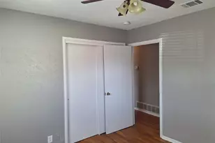 740 Thomas Ave, Hurst, TX 76053 - Photo 11