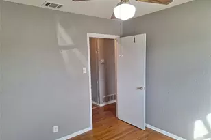 740 Thomas Ave, Hurst, TX 76053 - Photo 9