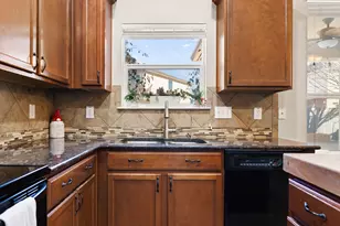 6512 Sendero Lane, Waco, TX 76712 - Photo 9