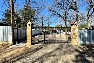 2618 Lakewood Dr, Wills Point, TX 75169 - Photo 3