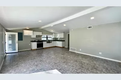 2618 Lakewood Drive, Wills Point, TX 75169 - Photo 7