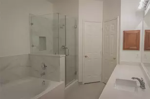 8605 Hunters Trace Ln, Plano, TX 75024 - Photo 17