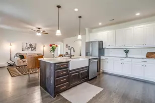 340 Sanger Dr, Springtown, TX 76082 - Photo 13