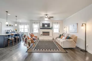 340 Sanger Dr, Springtown, TX 76082 - Photo 9