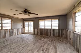 1502 Center Point Rd, Weatherford, TX 76087 - Photo 9