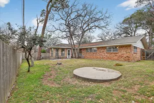 729 W Cheryl Ave, Hurst, TX 76053 - Photo 35