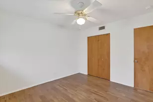 729 W Cheryl Ave, Hurst, TX 76053 - Photo 27