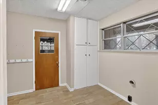 729 W Cheryl Ave, Hurst, TX 76053 - Photo 21