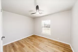 131 Long St, Bowie, TX 76230 - Photo 13