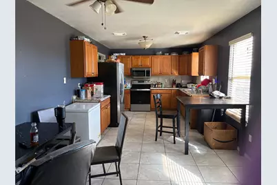 8753 Hunters Point Way, Fort Worth, TX 76123 - Photo 5