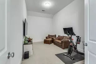 306 Hidden Creek Pkwy, Van Alstyne, TX 75495 - Photo 19