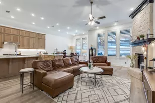 306 Hidden Creek Pkwy, Van Alstyne, TX 75495 - Photo 5