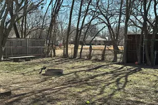 449 Rigsby Dr, Van Alstyne, TX 75495 - Photo 13