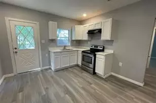 449 Rigsby Dr, Van Alstyne, TX 75495 - Photo 7