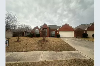 10107 Norman Court, Irving, TX 75063 - Photo 5