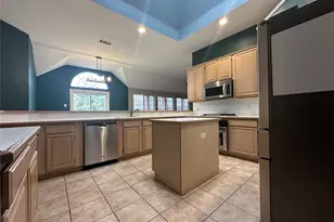 10107 Norman Ct, Irving, TX 75063 - Photo 3