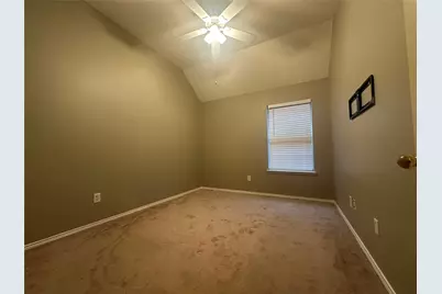 10107 Norman Court, Irving, TX 75063 - Photo 19