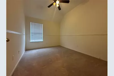 10107 Norman Court, Irving, TX 75063 - Photo 15