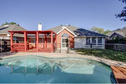 10107 Norman Court, Irving, TX 75063 - Photo 7