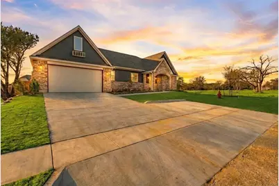 109 Vista Ridge Street, Glen Rose, TX 76043 - Photo 3