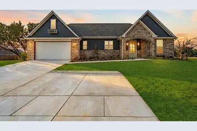 109 Vista Ridge Street, Glen Rose, TX 76043 - Photo 1