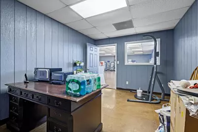 1301 W Sam Rayburn Drive, Bonham, TX 75418 - Photo 21