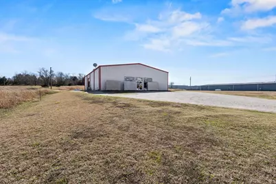 1301 W Sam Rayburn Drive, Bonham, TX 75418 - Photo 11