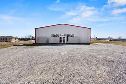 1301 W Sam Rayburn Drive, Bonham, TX 75418 - Photo 9