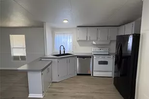 3601 Hedge Row St, Granbury, TX 76048 - Photo 3