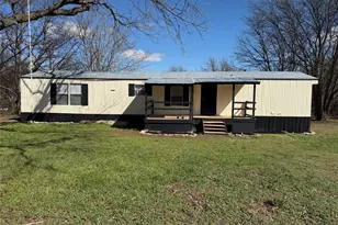 3601 Hedge Row St, Granbury, TX 76048 - Photo 11