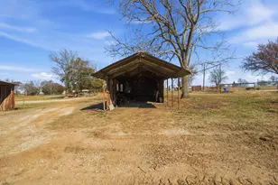 697 Co Rd 166, Whitesboro, TX 76273 - Photo 27