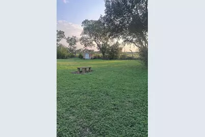 610 S Falls Street, Mart, TX 76664 - Photo 3