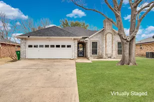 304 Floyd St, Waxahachie, TX 75165 - Photo 1