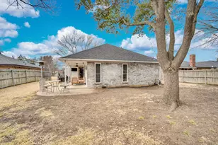 304 Floyd St, Waxahachie, TX 75165 - Photo 23