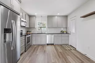 1309 W 10th St, McGregor, TX 76657 - Photo 11