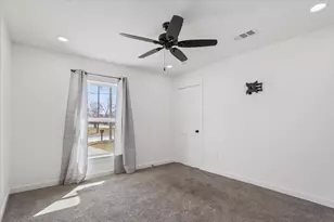 1309 W 10th St, McGregor, TX 76657 - Photo 17