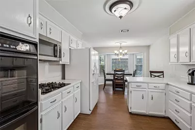 4911 Trails Edge Drive, Arlington, TX 76017 - Photo 11