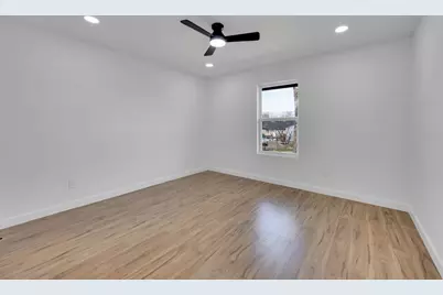 601 Valleyview Street, Ferris, TX 75125 - Photo 17