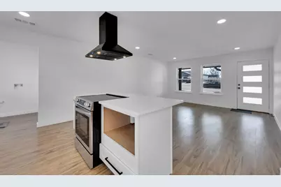 601 Valleyview Street, Ferris, TX 75125 - Photo 9