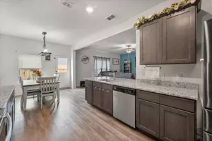 1947 Hollywood Dr, Seagoville, TX 75159 - Photo 11