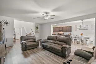 1947 Hollywood Dr, Seagoville, TX 75159 - Photo 3